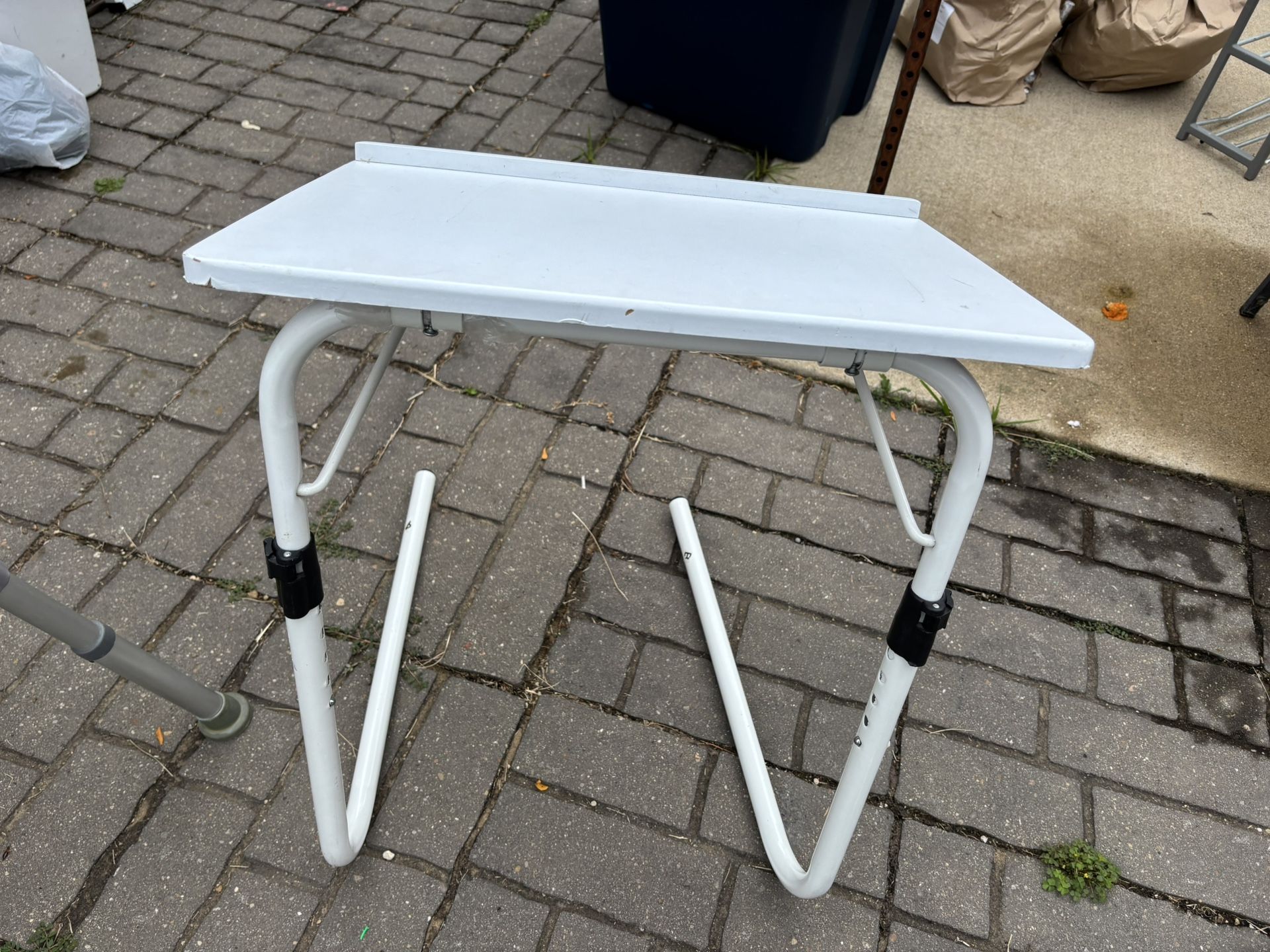 Adjustable Laptop Table