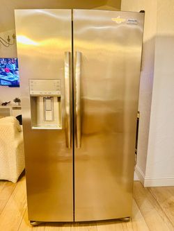 Frigidaire Stainless Steel Side-by-Side Refrigerator – Great Condition $650 OBO