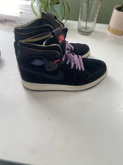 Jordan 1 Mid Sneakers