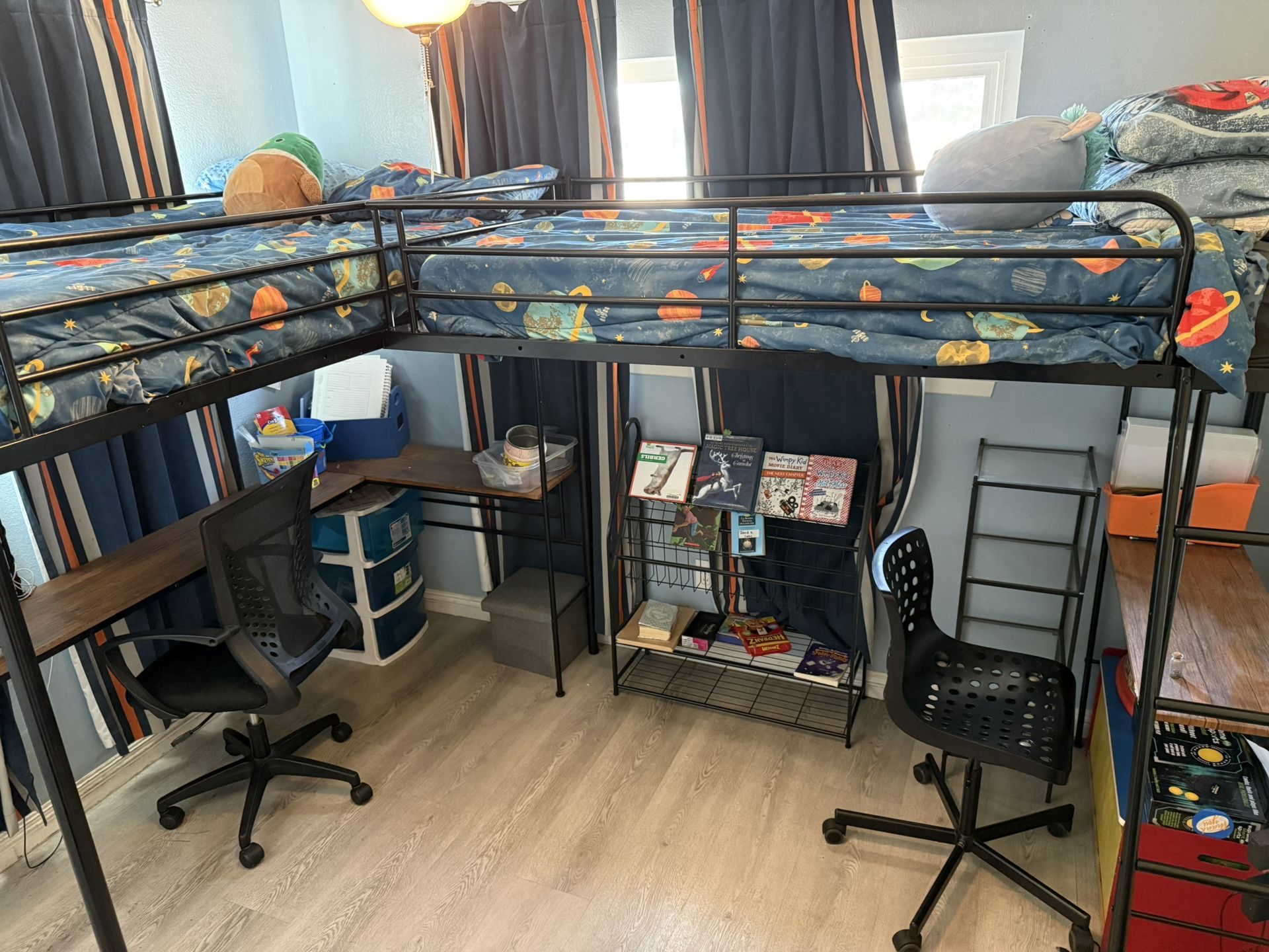 Twin Size L-Shaped Loft Bed with 2 Built-in Desks,