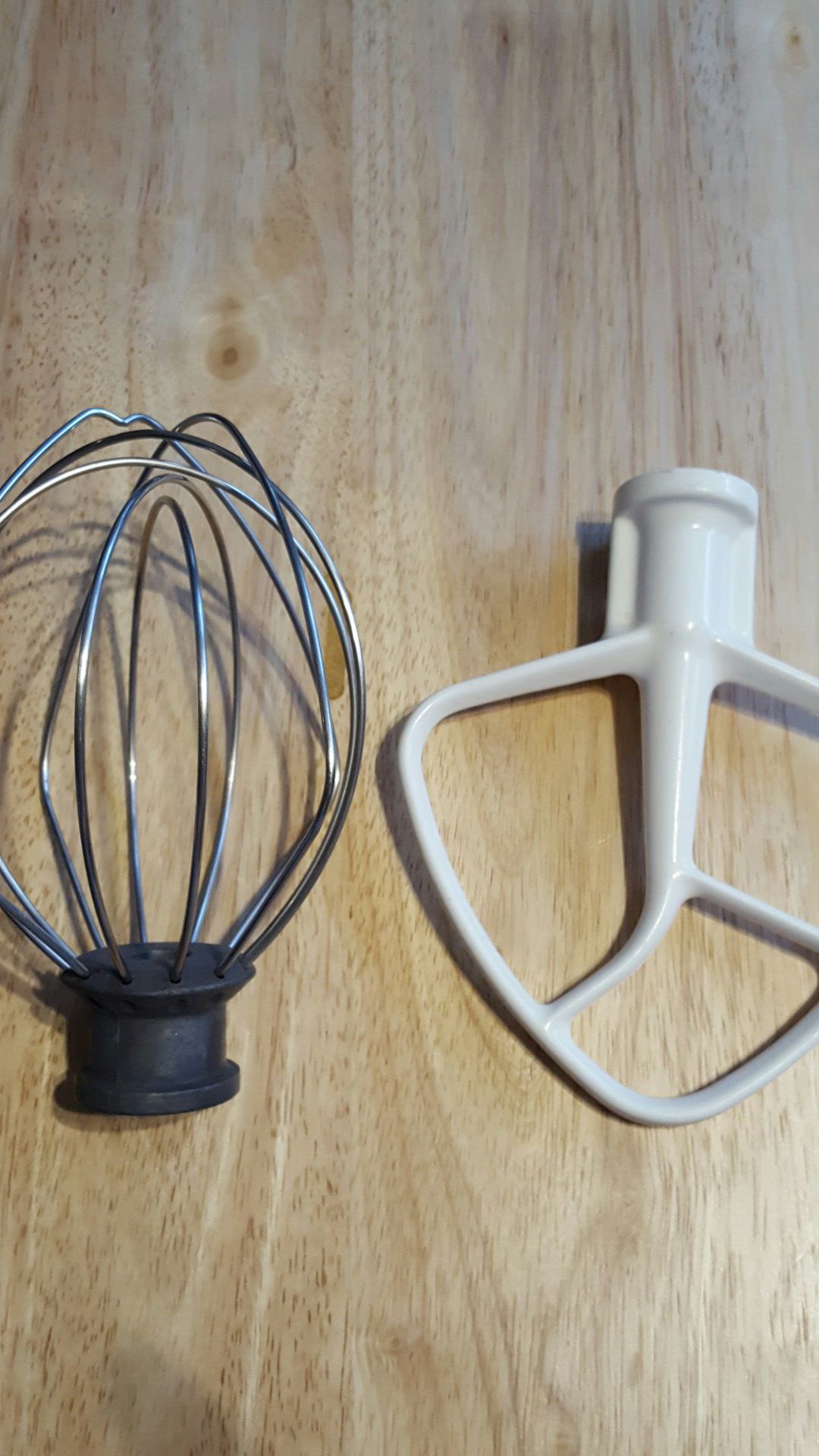 Kitchen aid mixer wire whip and flat beater