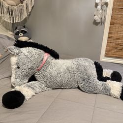 Giant Stuffed Horse