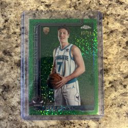 Topps Chrome -Image Variation Kon Knueppel #254 Green Speckle Refractor /99 (RC)