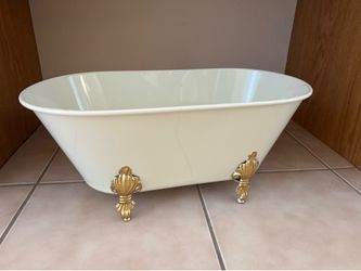 Clawfoot Tub Metal Decor Ashland New with Tag