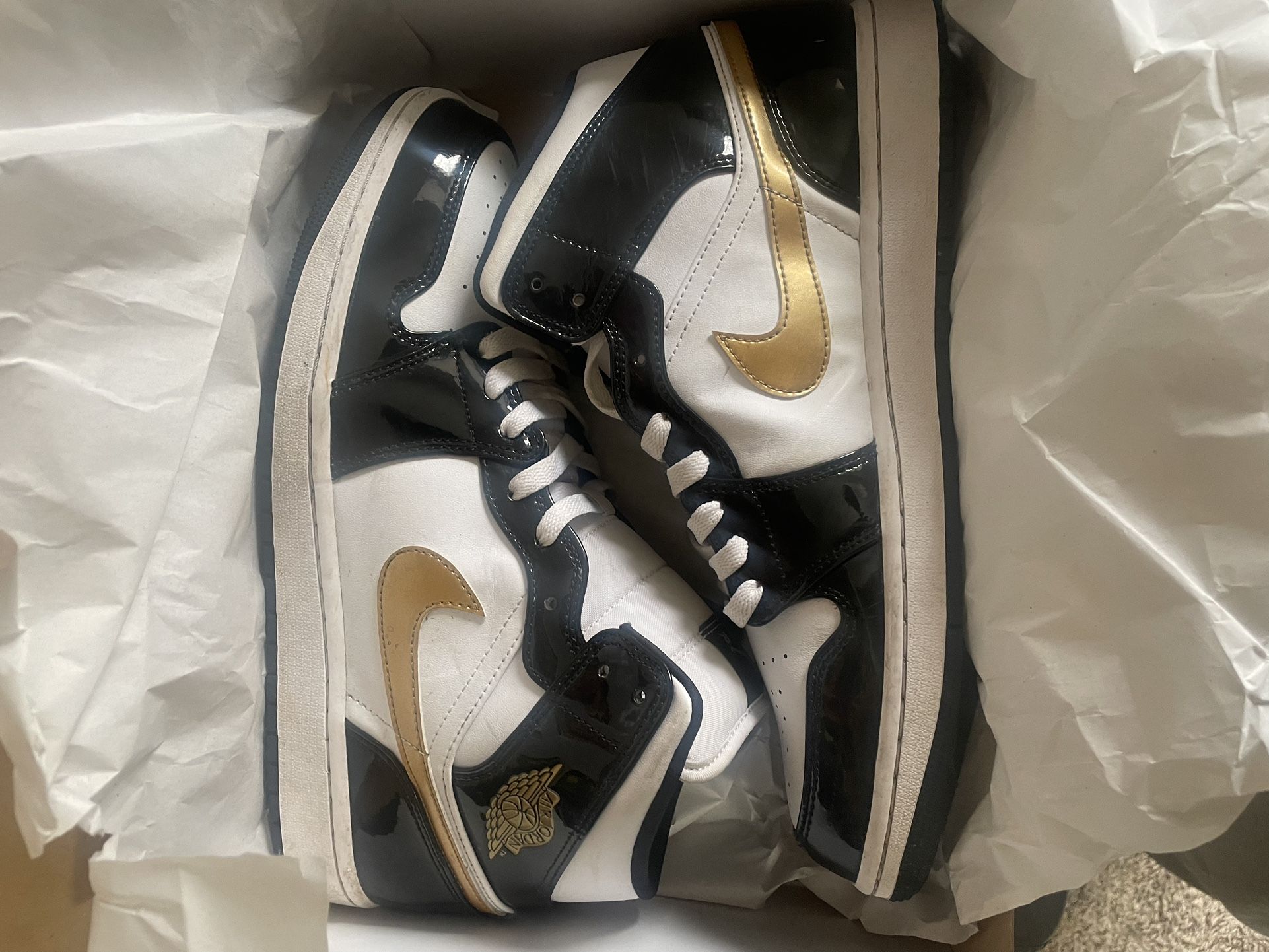 Jordan 1 Mid Se