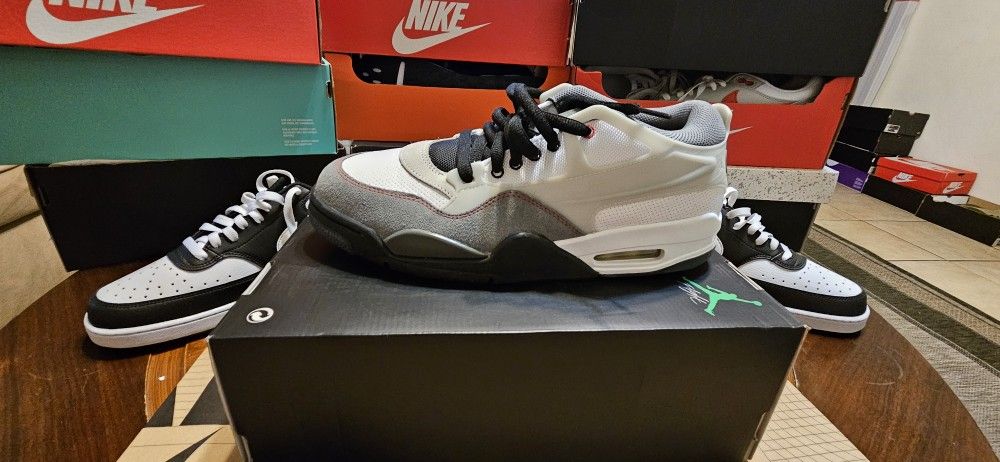 Nike Air Jordan 4 White Red Black Size 10.5 Brand New