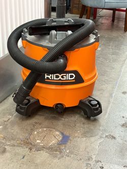 Industrial vacuum/large garage vacuum