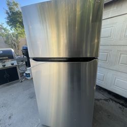 LG Refrigerator 