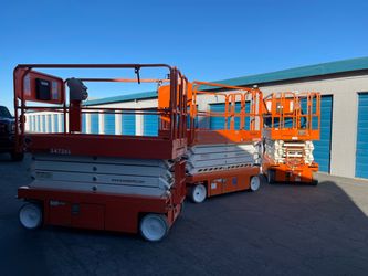 SCISSOR LIFTS