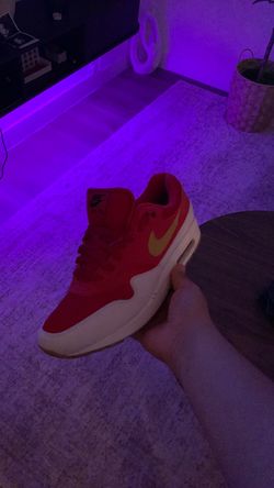 Nike Ari max size 10.5