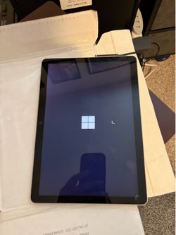 Microsoft Surface Go 10" – 8GB / 128GB – Open Box New