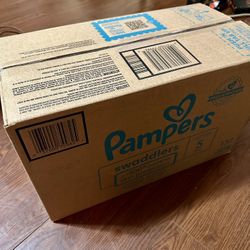 New Pampers Swaddlers Diapers - Size 5, One Month Supply (132 Count), Ultra Soft Disposable Baby Diapers