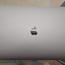 Apple MacBook Pro A1707 - 15.4" Intel Core i7-7700HQ 2.8 GHZ 16GB RAM 512GB Storage