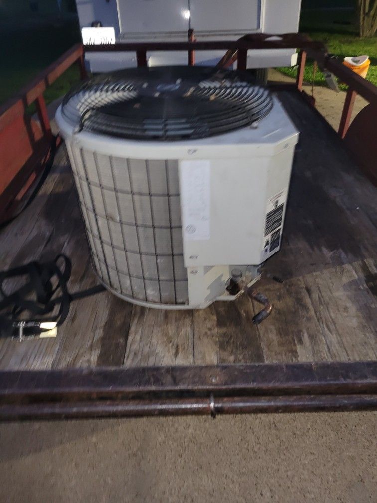 Carrier 2 Ton Ac Condenser 