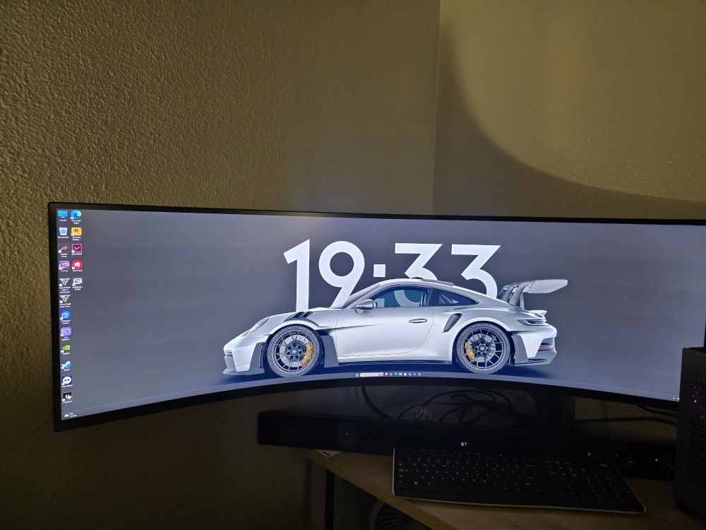 SAMSUNG 49" Odyssey Neo G9 G95NA 4K UHD Curved Gaming Monitor, 240Hz, 1ms, Mini LED Display