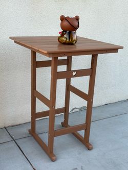 Outdoor table