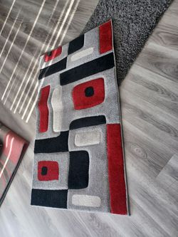 31.5 x 55.1 BLACK GREY RED RUG