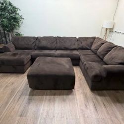 DELIVERY AVAILABLE Sectional Couch