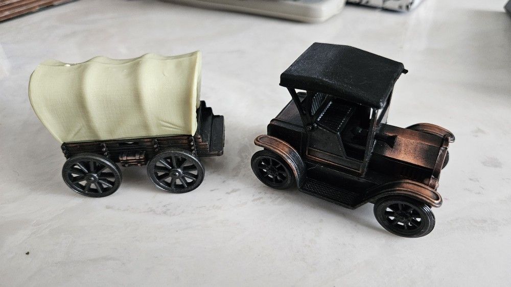 2 New Vintage Pencil Sharpener Model T 15 Both