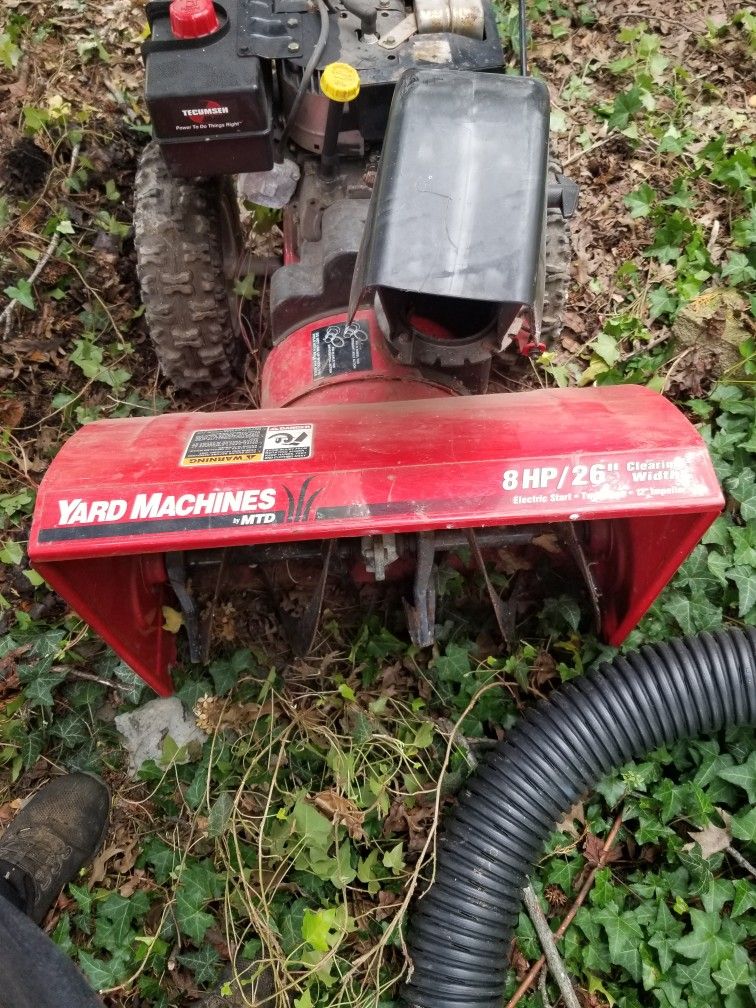 MTD 26" SNOW BLOWER