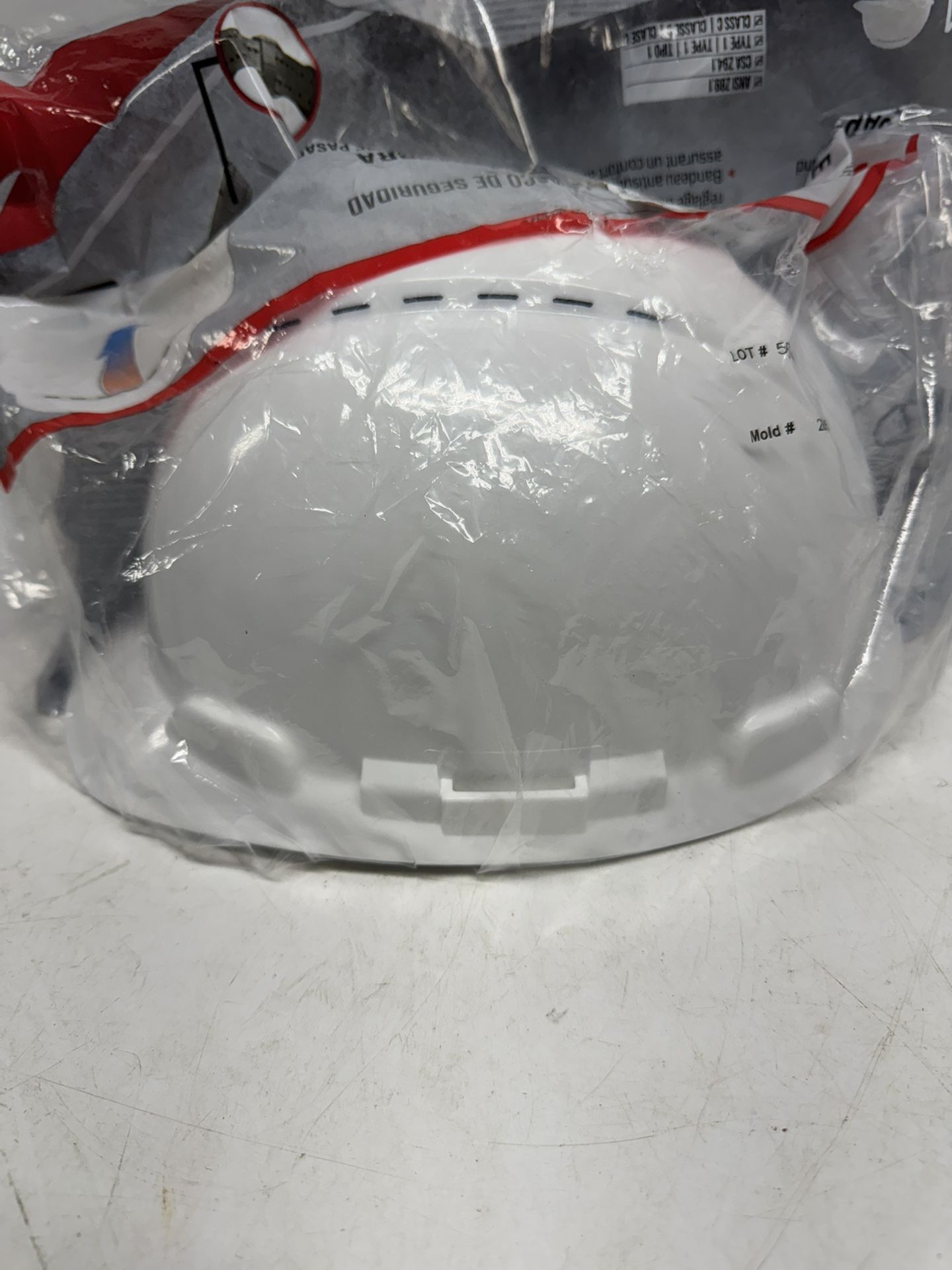 New 3M White Hard Hat. You Must Pick Up