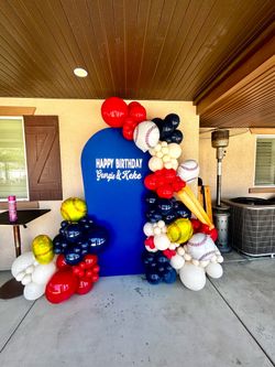 Balloon arch