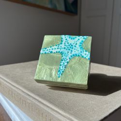 Small Capiz Shell Starfish Trinket Box ( 3” X 3” ) firm on price 