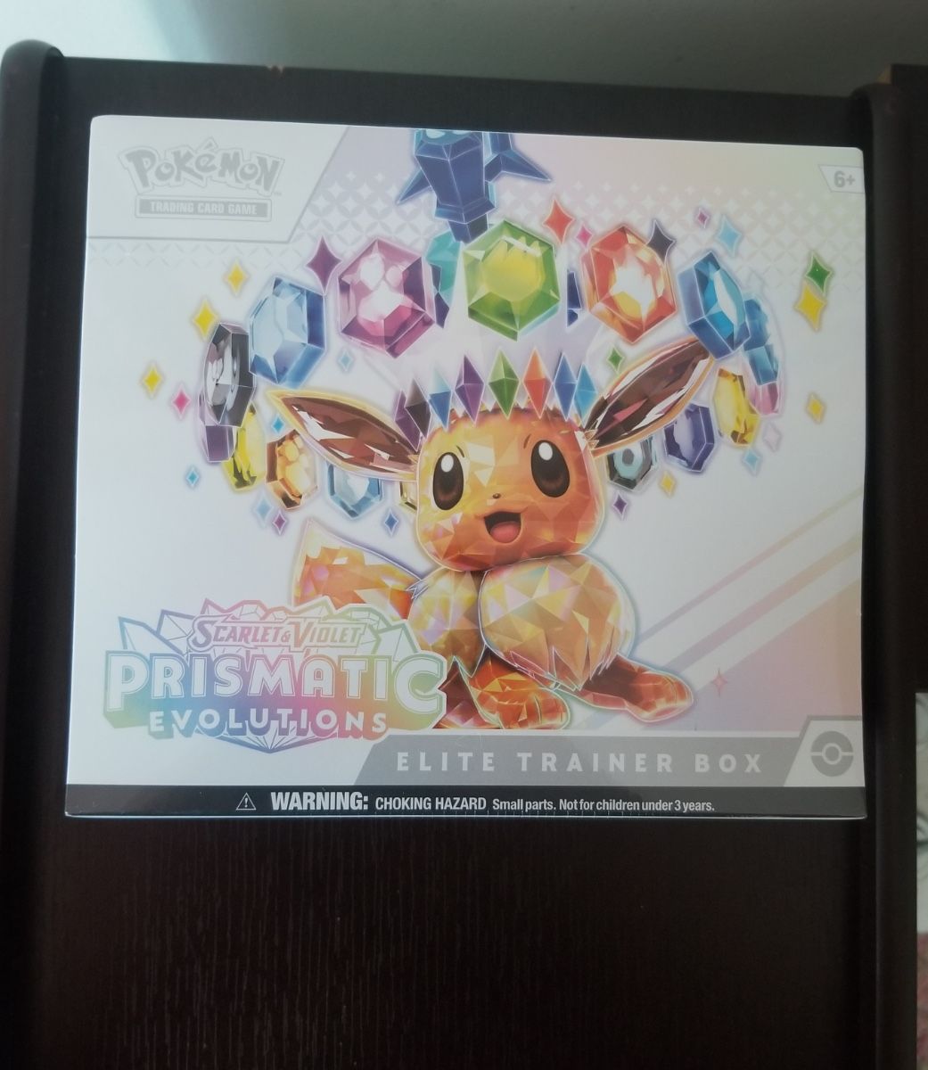Pokemon Prismatic Evolutions ETB