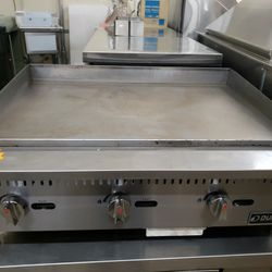 Used Dukers 36"L Manual Griddle Natural Gas