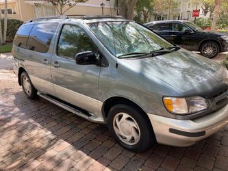 2000 Toyota Sienna