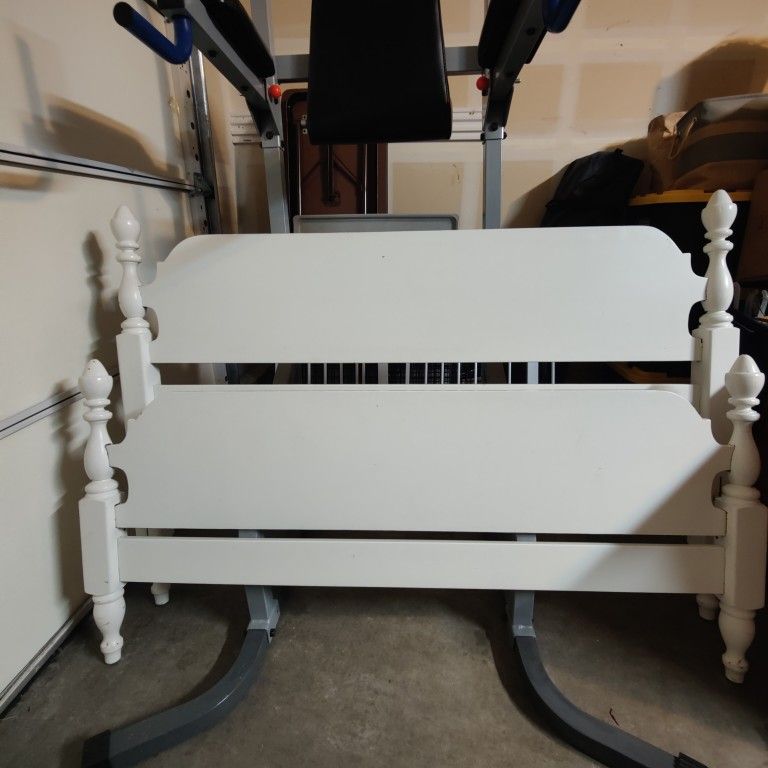 Full/Queen Bed frame