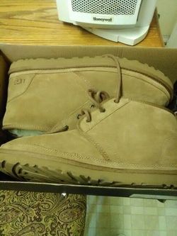Man UGG size 12