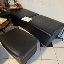 Couch Black