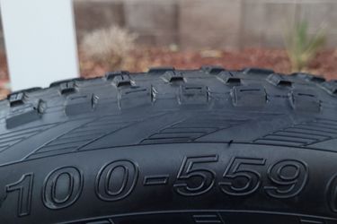 CST 26x4 Fat Tires w/Liners