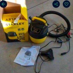 Stanley 12v DC Wet/Dry Car Vacuum 