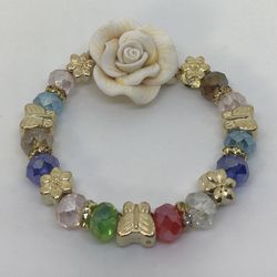 Romantic Lucky Charm And Beads Bracelet- White Rose