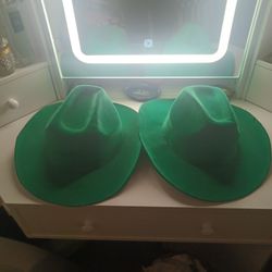 2 Straw Feddero's & 2 Green Felt Cowboy Hats For Halloween