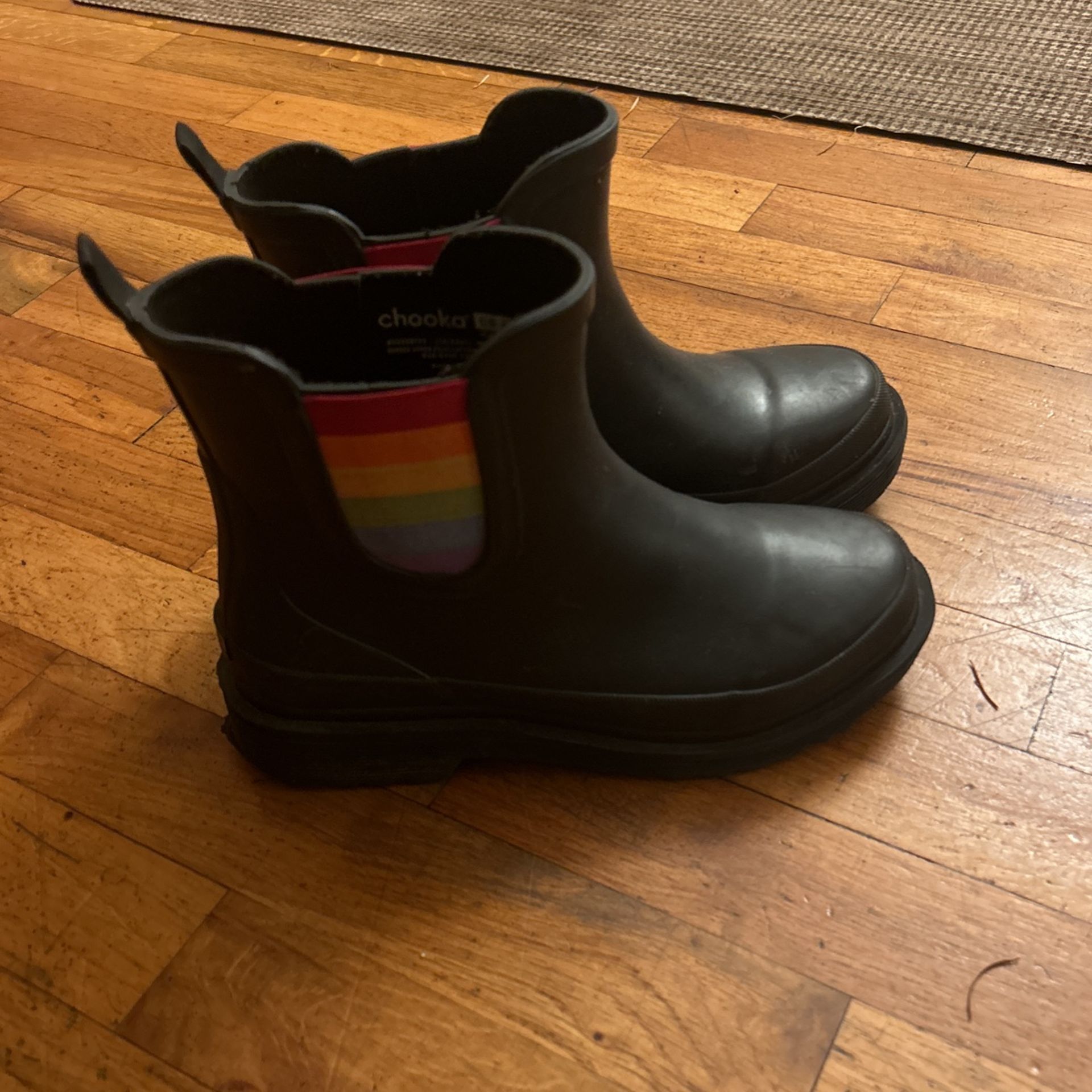 Ladies Rain & Snow Boots Size 6.1/2