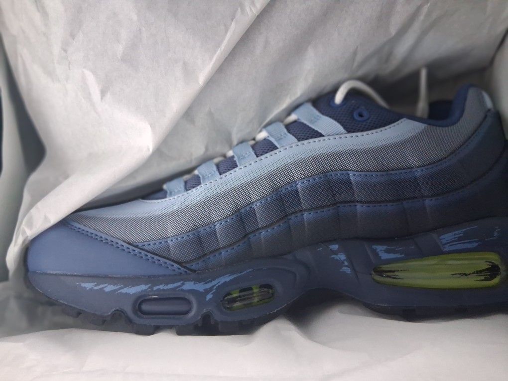 Yugioh Nike Air Muscle 95