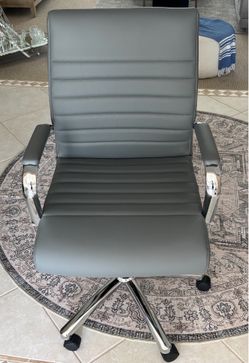 39” Gray Bonded Leather Adjustable Desk Chair