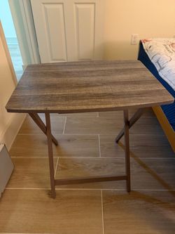 Rustic Wood-Look Folding TV Tray / Side Table