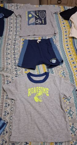 Boys Graphic T-Shirts and Shorts Bundle 18mo bxCp1