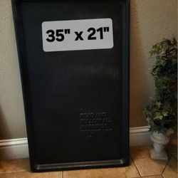 Dog Crate Inside Plastic Tray. Tray Only. 21" X 35"