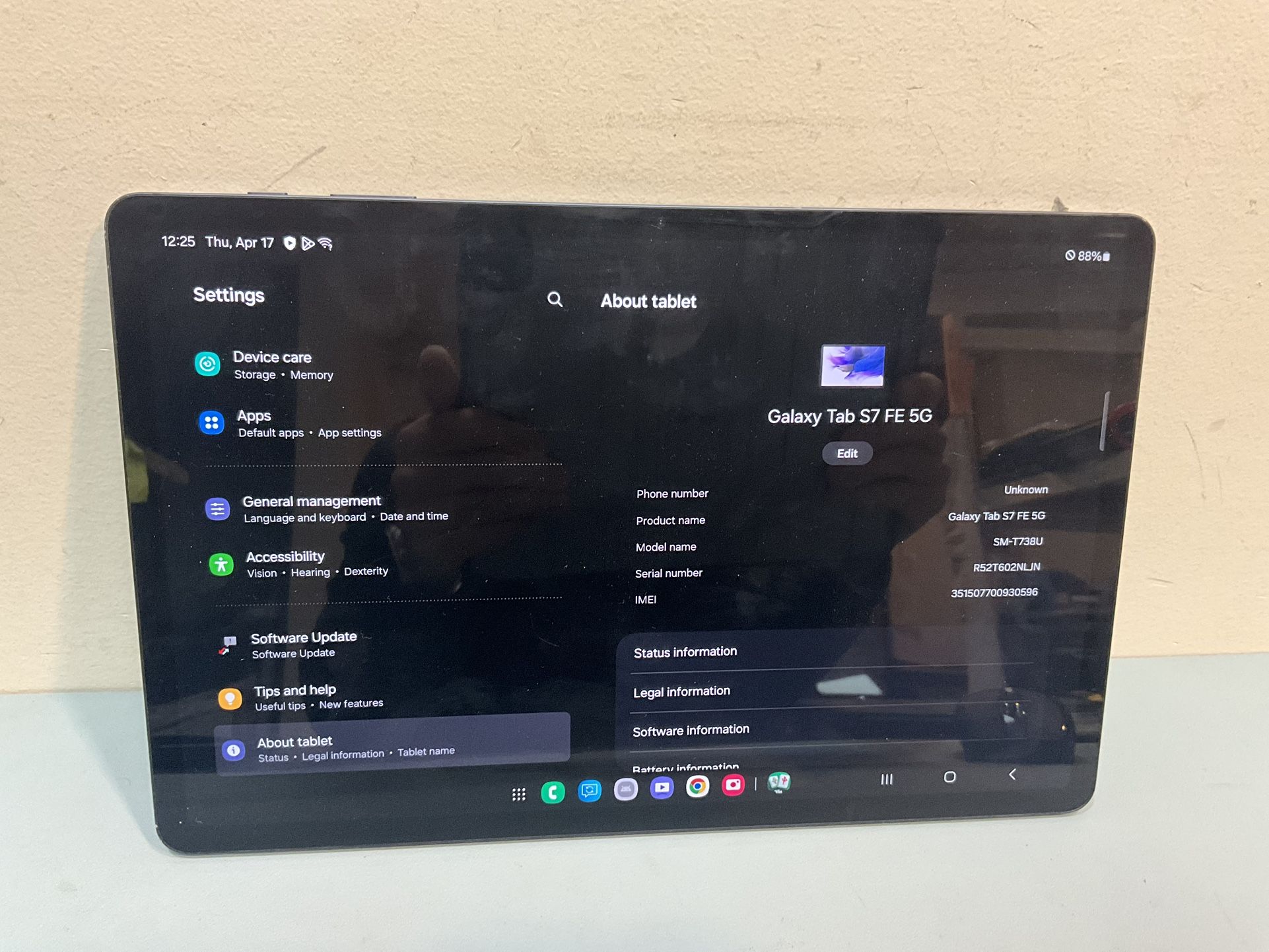 samsung galaxy tab s7 fe 5g sm-t738u 64gb with usb cable