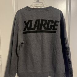 “X-LARGE “ “XLARGE “ OG STATUS CREW NECK SWEATSHIRT