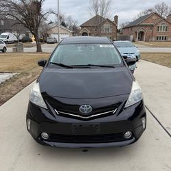 2012 Prius v