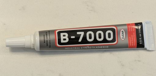 (NEW) B-7000 is a versatile, semi-fluid, clear craft adhesive ideal for delicate crafting, jewelry making, and electronic repairs. 
Bonds a wide varie