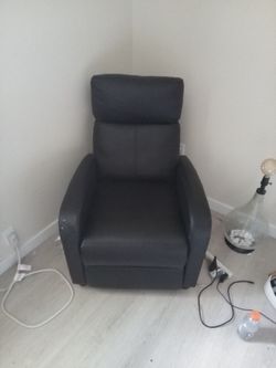 Free recycling chair