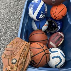 Sport Ball Lot 🏀 🏈 ⚽️ 
