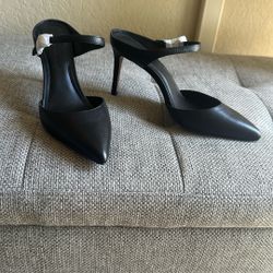 Banana republic Black size 6 Heels